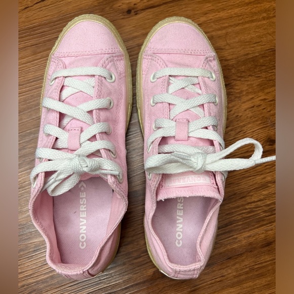 Converse CTAS Ox Cherry Blossom Pink Low Top Canvas Sneakers Girls Size 4 New - Picture 3 of 7